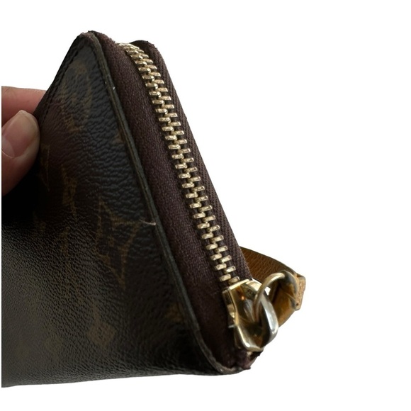 LOUIS VUITTON Monogram Clemence Wallet Acid Yellow - Picture 4 of 16